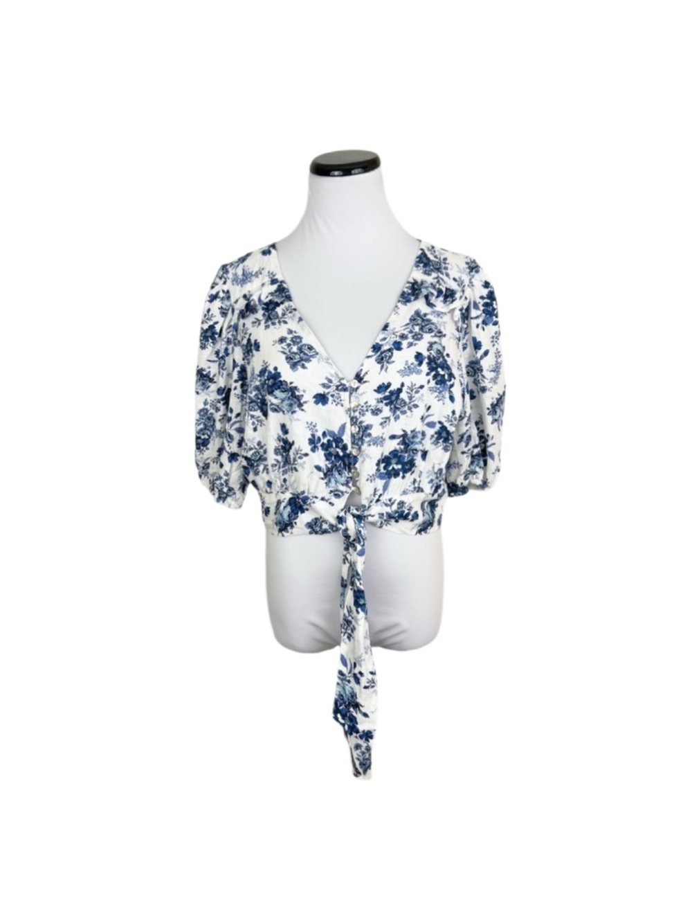 Cupcakes & Cashmere Linen Blend Floral Tie Crop Top Blue White Size Medium